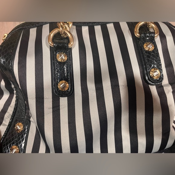 Vintage Henri Bendel barrel bag and matching wallet - Picture 3 of 8